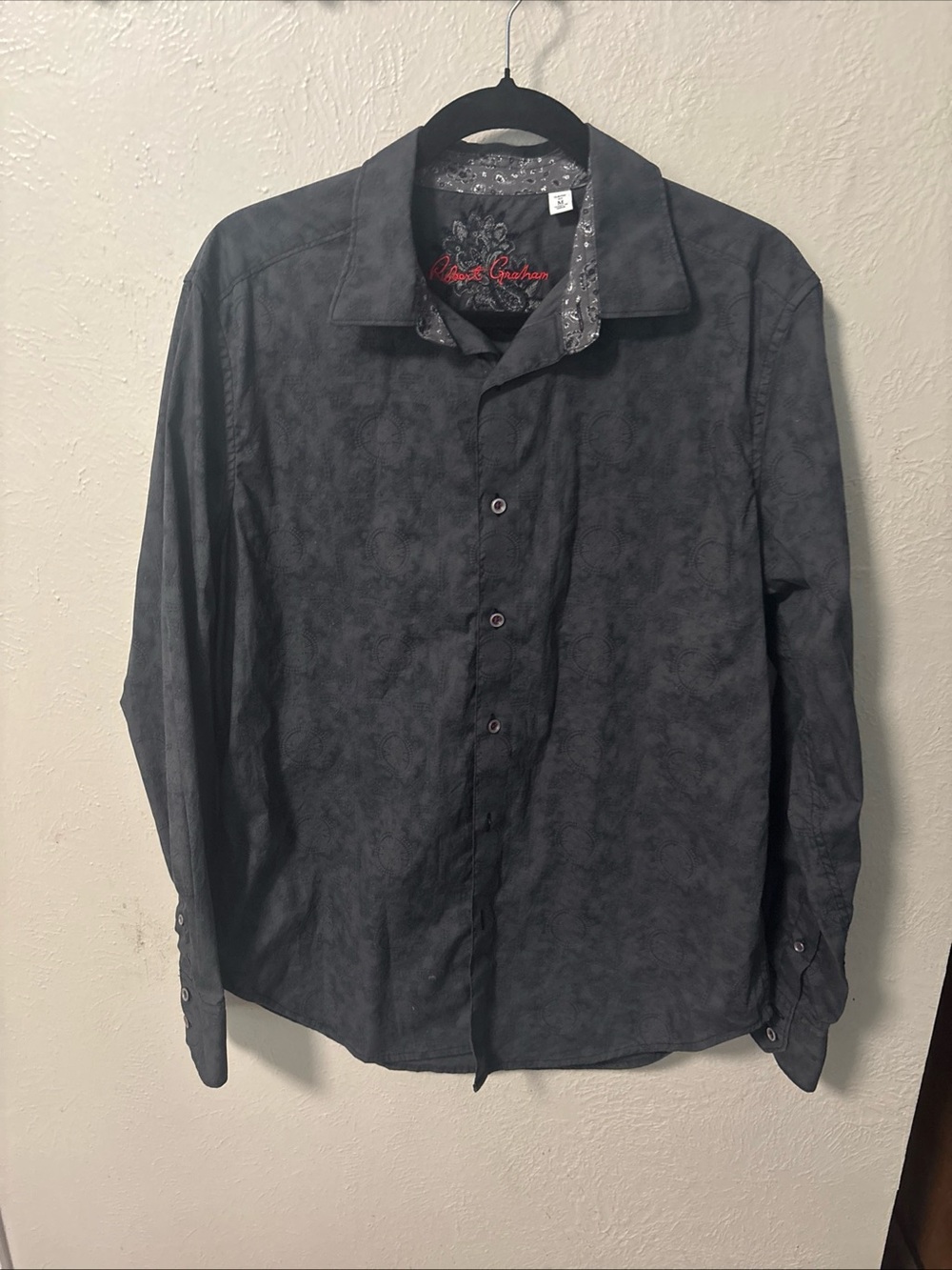 Robert Graham Men's Long-Sleeve Black Button-Down Shirt with Subtle Pattern Size